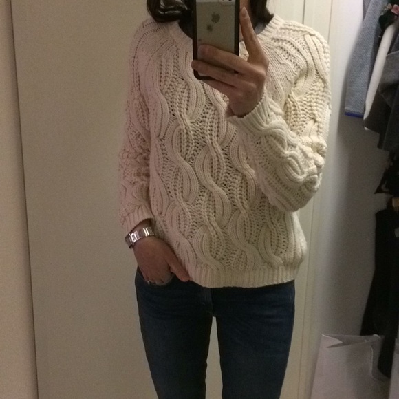 Soft Joie Cable Knit Sweater In Cream 